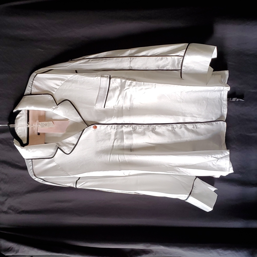 Silky soft we are hah pjs.pj's. Xl.